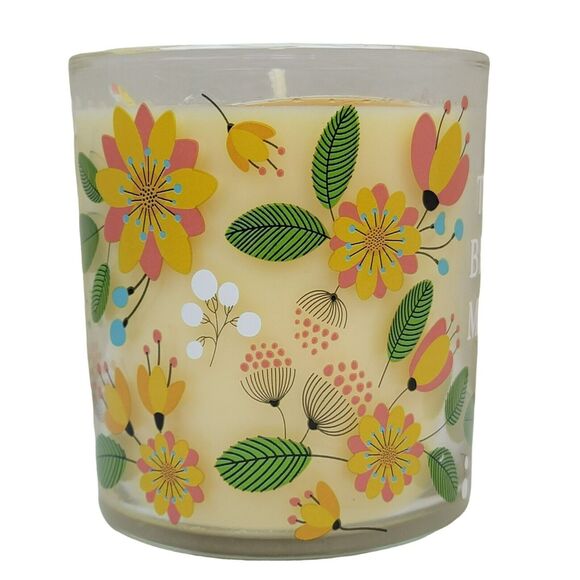 The Best Mom Candle Spring Petals Scent Yellow Floral 10.8 oz 1 Wick Mothers Day - Picture 4 of 6